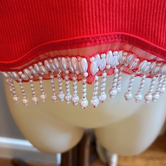 Forever 21 Faux Pearl-Trim Seamless Crop Top - Picture 4 of 4